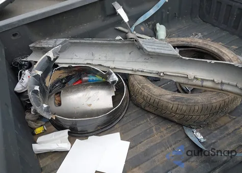 2018 Chevrolet Silverado 1500 Ls z USA, uszkodzony, nr VIN 1GCRCNEH5JZ294597